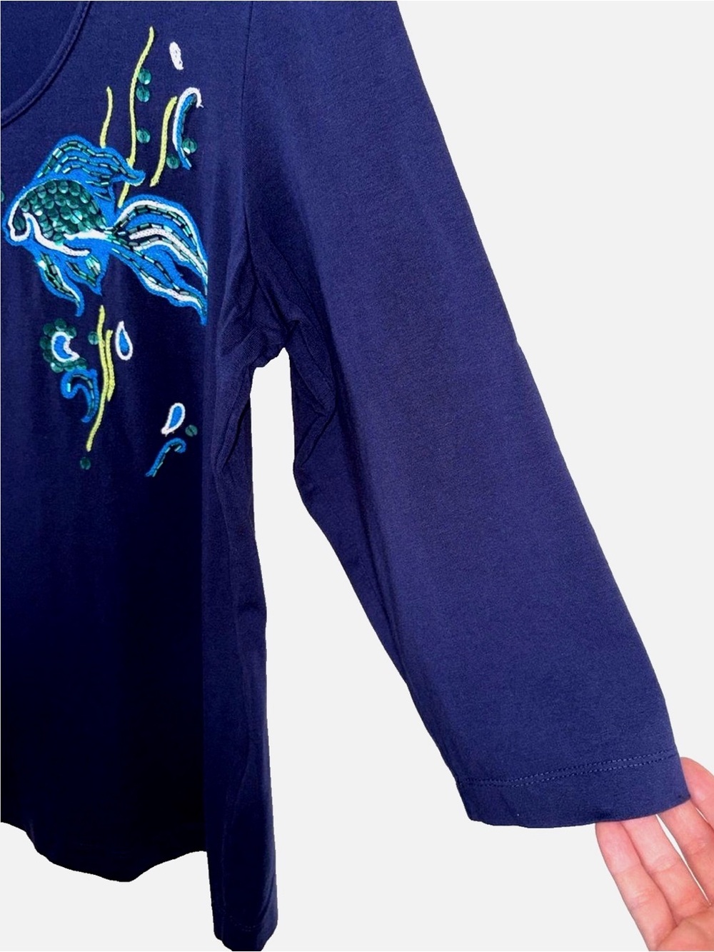 Chico’s Beaded Sequin Fish Top Blue Coastal Embroidered 3/4 Sleeve Size 2 US L - Picture 8 of 13